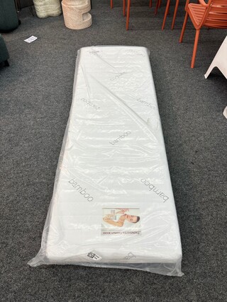 Matras 68×210, koudschuim